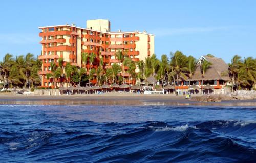 Zona Dorada Resort | Luna Palace