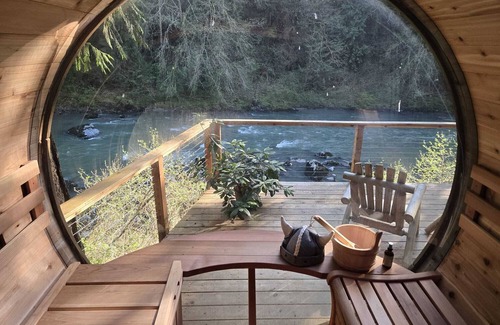 Lime Kiln Cabin | Luna’s A-Frame Riverfront Hot Tub & Sauna