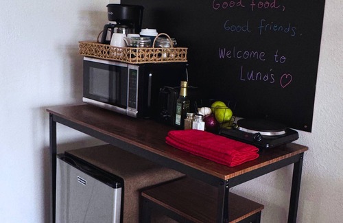 Castro Valley House | Luna's Hosted Retreat - Private Family & Pet Friendly 2BR Suite