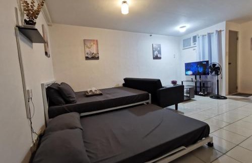 Balibago Apartment | Luna staycation Cozy Condo near Enchanted Kingdom