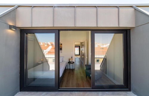 Santo Amaro Apartment | Lusíadas 53 5 D - Beautiful River View