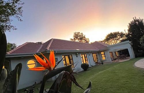Greater Johannesburg Metropolitan Area Villa | Lush Lux Bryanston Villa