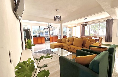 San Pedro La Laguna Condo | Lush Villa with Private Pool & Lake View - Pet Friendly