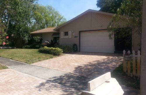 Wexford Leas House | Lushly Landscaped Pool home Offers Tranquil Setting Yet Close to Beach