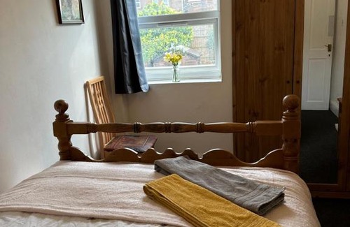 Luton Bed & Breakfast | Luton Home from Home B&B