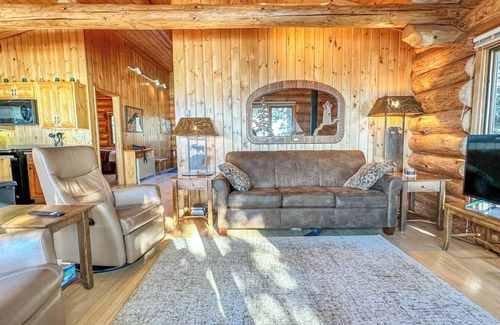 Tofte Cabin | Lutsen Log Cabin 406 on Lake Superior in Lutsen, Minnesota.