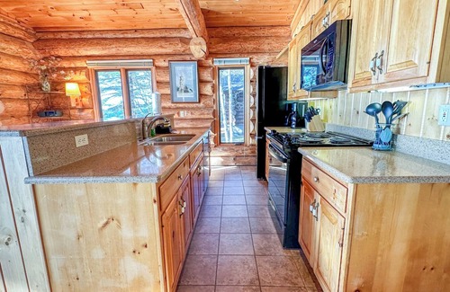 Tofte Cabin | Lutsen Log Cabin 406 on Lake Superior in Lutsen, Minnesota.