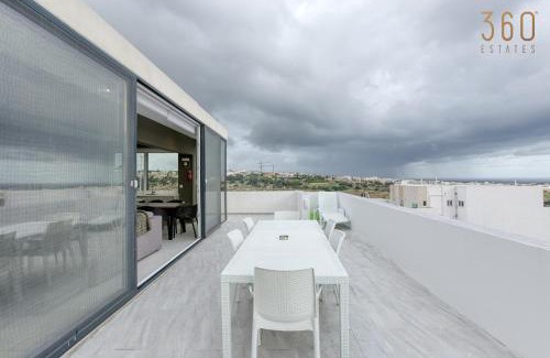 San Gwann Apartment | LUX Duplex Penthouse w/Expansive Rooftop Terrace by 360 Estates