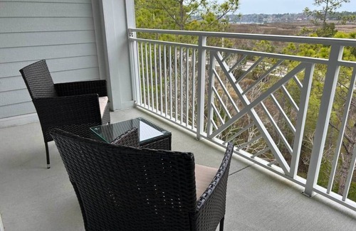 Highlands Apartment | Lux New Apt By Airport & St John River