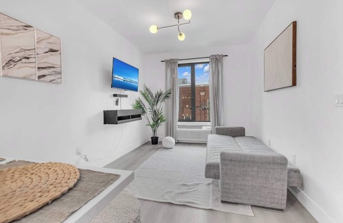 Elizabeth Apartment | Luxe 1BR/5 Min to EWR/Near Prudential & NYC