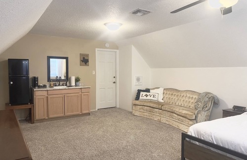 Carter's Grove House | Luxe 5BR Family Retreat, Minutes From TAMU