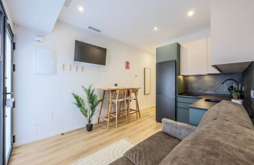 Las Acacias Apartment | Luxe Apartments Madrid Rio by Rentitup