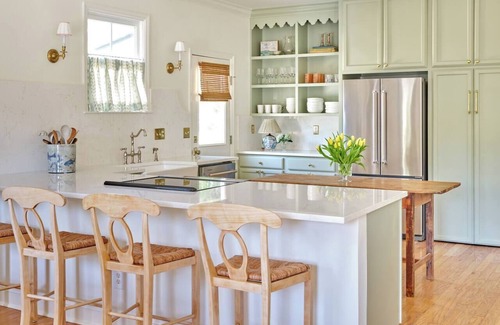 Northwest Quadrant Apartment | Luxe Designer Home Steps from Beaufort Waterfront