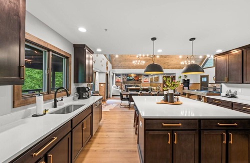 Wears Valley House | Luxe Lodge - Golf Sim, Pool, Theater, Sleeps 20
