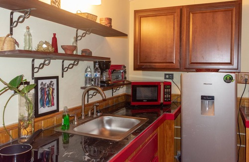 Estate Queens Quarter House | Luxe Loft ❤️ of Downtown AC WiFi 5 minute 🚶🏽‍♀️to beautiful waterfront 🚤