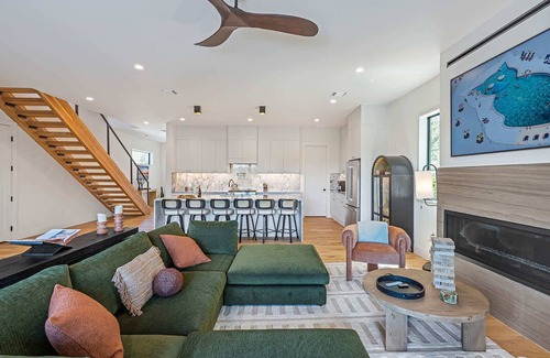 Apache Shores House | Luxe Pool, Fire Pit, Lake Views - Sundown Social