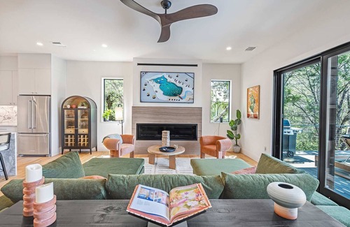 Apache Shores House | Luxe Pool, Fire Pit, Lake Views - Sundown Social