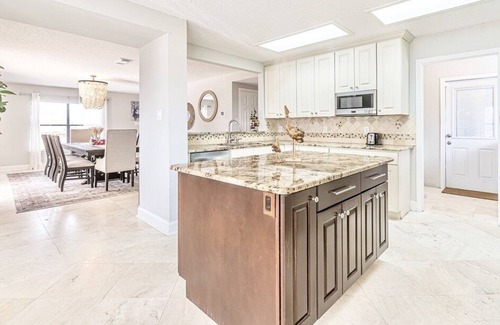 North San Antonio - SAT House | Luxe Private San Antonio Retreat with Pool Near DT!