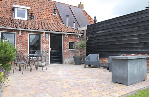 Paesens-Moddergat House | Luxe Schipperswoning met Sauna & Hottub