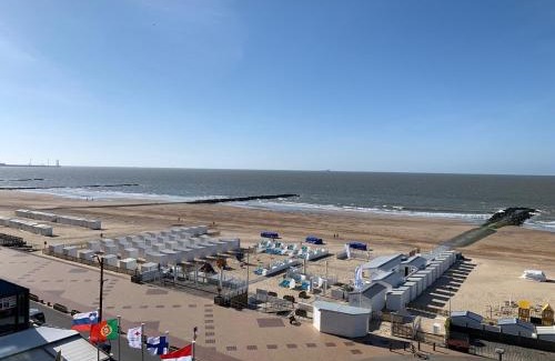 Knokke Apartment | Luxe studio/suite met zeezicht en volle zon