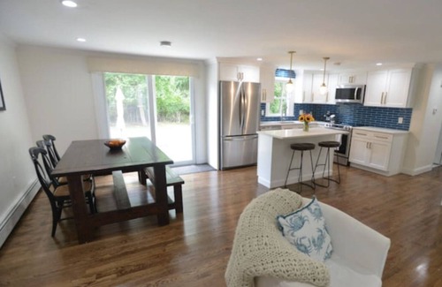 Bristol House | Luxe, very private retreat with a large yard & fire pit