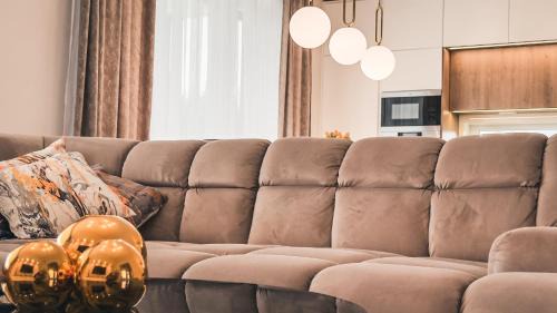 Fertoszentmiklos Villa | LuxHome by Lake Neusiedl with Jakuzzi