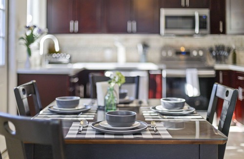 East Palo Alto House | Luxo Stays |Stanford| 3bd/2ba #pet #comfy