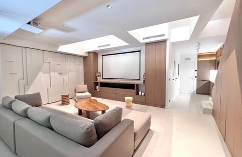 Quartier Saint-Ambroise Apartment | Luxueux appartement Cinéma quartier du marais - 8P