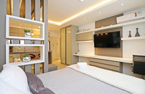 Matriz Apartment | Luxuoso Apto Batel Em Frente Ao Shopping Curitiba - Piscina, Sauna e Academia