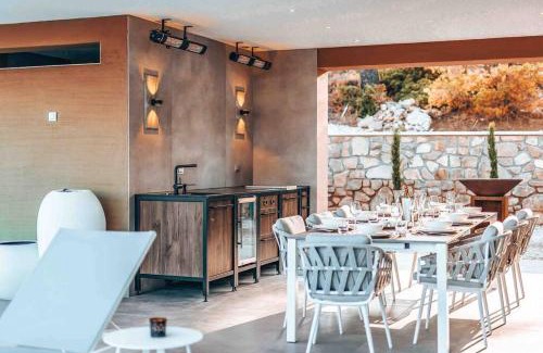 Selca Villa | Luxuriöse Villa mit einem Pool, Sauna & Gym