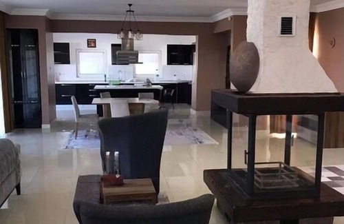 Buyukcekmece Ski Chalet | Luxuries chalet, pool, private villa, AC, and free WIFI