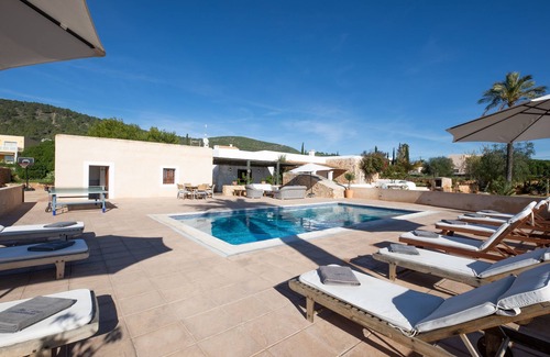 Sant Josep de sa Talaia Villa | Luxurious Villa "Can Mariano" with Pool, Large Garden, Air Conditioning and Wi-Fi