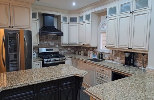 San Lucas Sacatepequez House | Luxurious house, with exclusive details. Living Room, Kitchen, Dining Room, Study Room