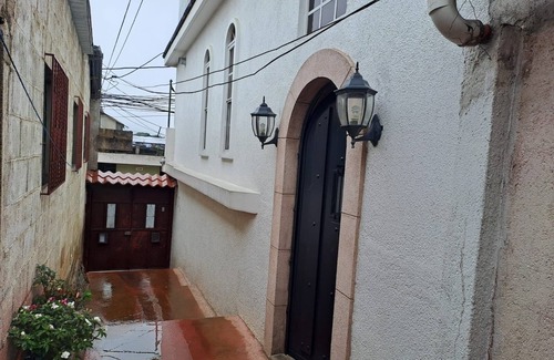 San Lucas Sacatepequez House | Luxurious house, with exclusive details. Living Room, Kitchen, Dining Room, Study Room