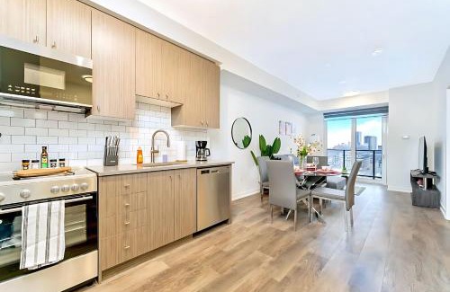 Kitchener Apartment | Luxurious 1BR Condo - Stunning City Views