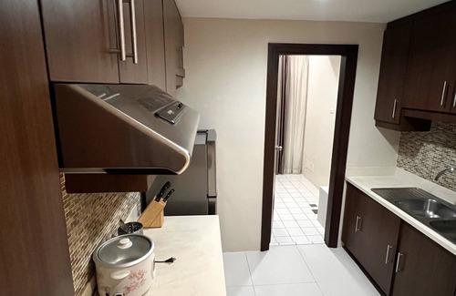 Cebu Condo | Luxurious 2 bedroom, 2 full bath condo in Cebu City-a few mins away from Ayala!