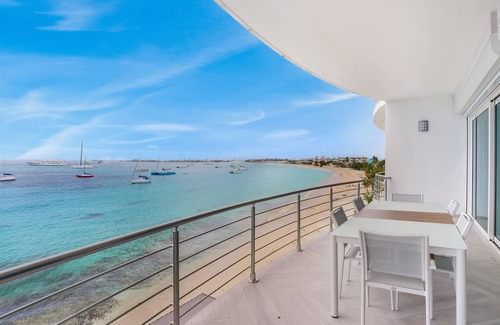 Simpson Bay Apartment | Luxurious 2BR/2.5BA Unit on Simpson Bay Beach
