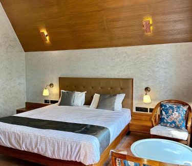 Alibaug Villa | Luxurious 3BHK W/Pool Teakwood Villa By Gemstone Hospitality