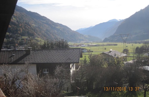Matrei in Osttirol Apartment | Luxurious apartment with a large garden