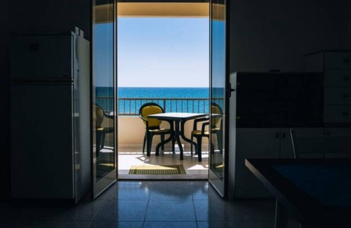 Marina di Strongoli Apartment | Luxurious apartment with sea view