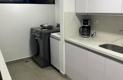 La Castellana Apartment | luxurious apartment la Castellana laureles 3/2 kingn