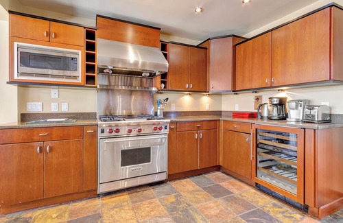 Bay Vista House | Luxurious Comfort, Spectacular Views, Close to Everything + Pet Friendly!