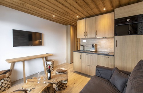 Courchevel Apartment | Luxurious & Cosy in the Heart of Courchevel! #PRAZ