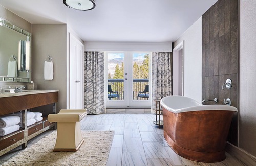 Vail Hotel | Luxurious GH Vail Presidential Suite in Vail with Spacious Living & Dining Areas