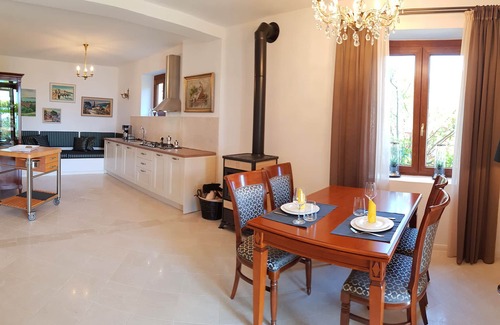 Tignale Villa | Luxurious, high-quality, very spacious apartment in a secluded location