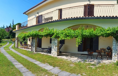 Tignale Villa | Luxurious, high-quality, very spacious apartment in a secluded location