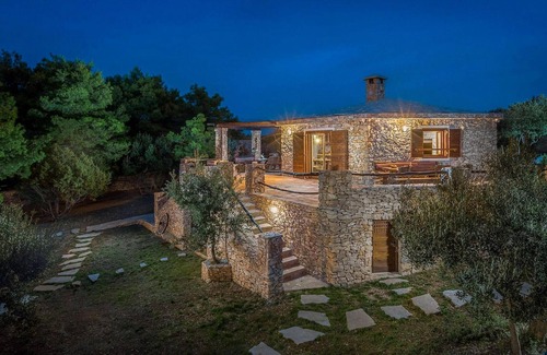 Povlja House | Luxurious home in Povlja