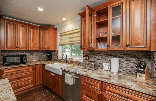 Briarforest House | Luxurious Home with Private Pool - Energy Corridor, Memorial Area - West Houston