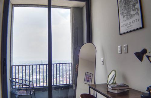 Cuauhtemoc Apartment | Luxurious Master Suite with Awesome View, Jacuzzi, GYM & Balcony
