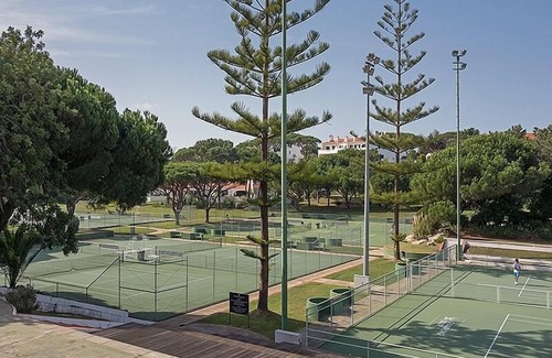 Vale do Lobo Apartment | Luxurious & Modern 2 Bed 2 Bath Apt In Exclusive Resort VDL. WIFI & Air Con inc
